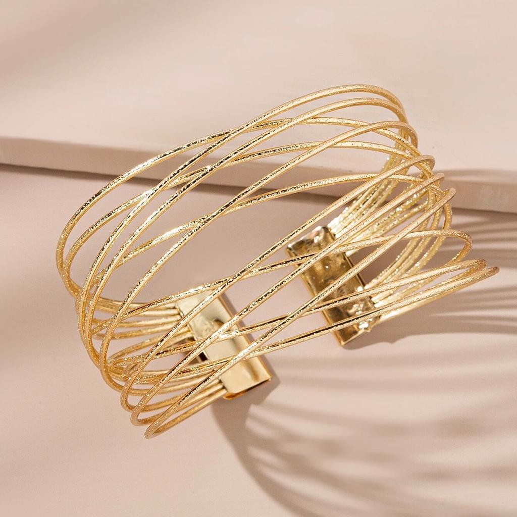 Hot-selling, Hollow Irregular Wave Shape Wide Opening Bracelet, Female Personality Exaggerated Style Bracelet