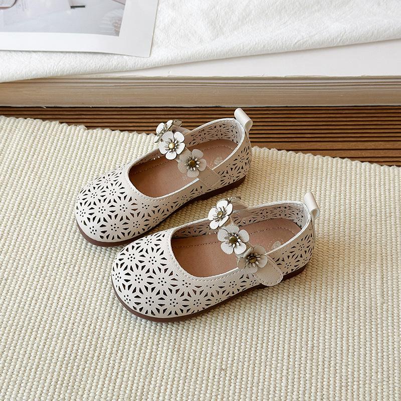 

New Spring Summer New Girls PU Leather Shoes Girl Baby Hollow Breathable Bow Flower Sandals Soft Sole Loafer Size 21-30 25