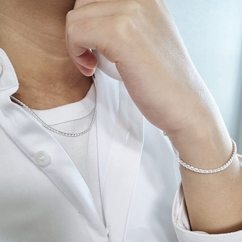 Curved Round 2mm Silver Bracelet for Men and Women 925 Silver Thin Birthday Gift