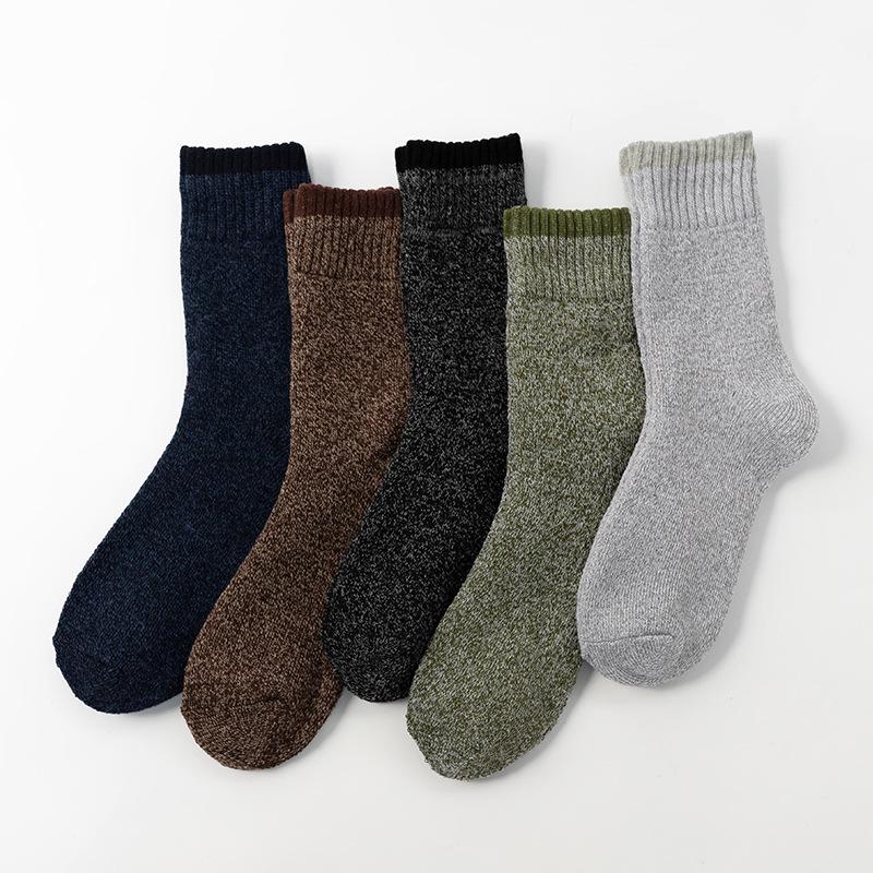 Men's Thick Warm Mid-Calf Winter Socks for Outdoor Mountaineering