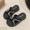 Pearl Slippers Women's Wear 2025 Spring and Summer New Flat Bottom Fashion Korean Version Versatile Internet Celebrity Word Sandals Tide