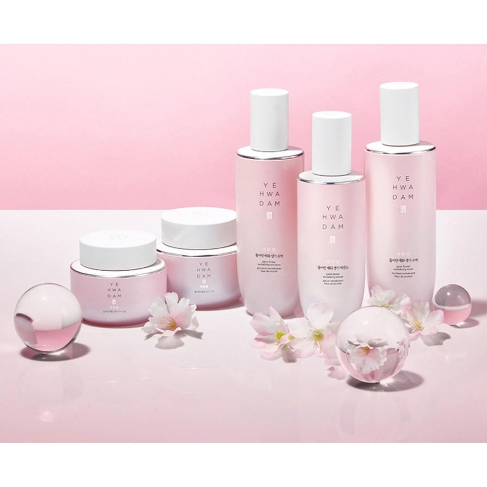 The Face Shop Yehwadam Plum Vitality Basic Cosmetics 2-piece Set
