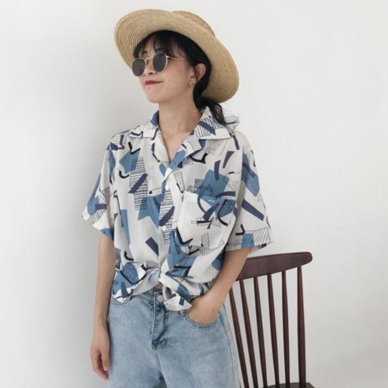 Summer Women's Short Sleeved Shirt Geometric Print Casual Vacation Style Blouse Loose Versatile Women's Clothing