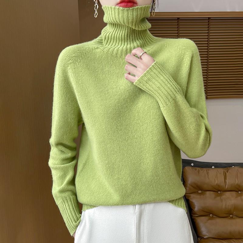 Women's Pure Wool High-Neck Sweater: Solid Color, Loose Fit, Thickened Base Layer, Autumn/Winter Collection