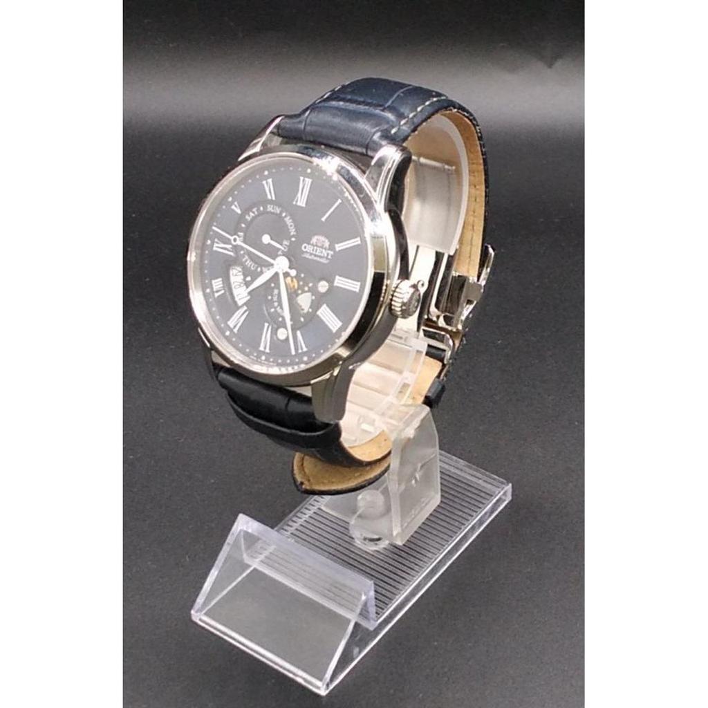 Used ORIENT RN-AK0004L automatic watch
