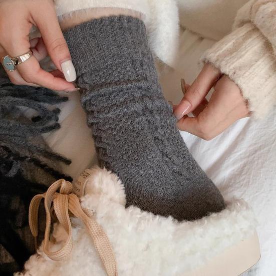 1 pereche de șosete de iarnă unisex Culoare uni Tub mijlociu Anti-alunecare Gros Menține cald Textură răsucită Soseți de podea cu absorbție a transpirației Purtare zilnică Diverse ocazii
