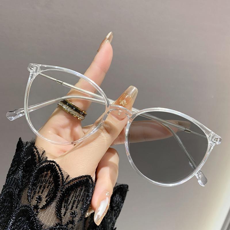 

Фотохромные очки для близорукости с защитой от синего света.8147 -2.75 прозрачный