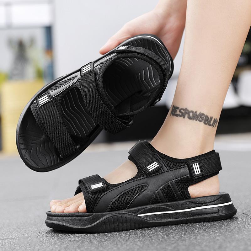 Korean Version of Casual Sports Sandals Men's Trend Summer New Outdoor Beach Shoes Men's Non-slip Thick-soled Outer Slippers