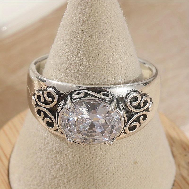 Unique Creative New Style Ladies' Ring,Set With Synthetic Zirconia Jewelry, A Holiday Gift For Female Friends.