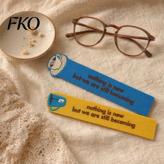 Felt Bookmark Handmade Embroidered Bookmark, Coffee Cup Book Page Marker, Lint-free Reading Accessories for Men Women Lovers Scrapbook
