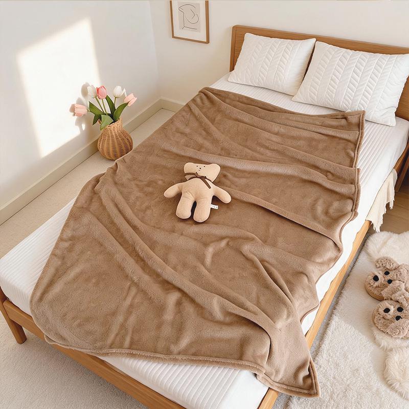 Solid Color Flannel Thin Blanket - Perfect for Office Naps, Sofa Throws, Summer Use, and as a Small Bed Sheet