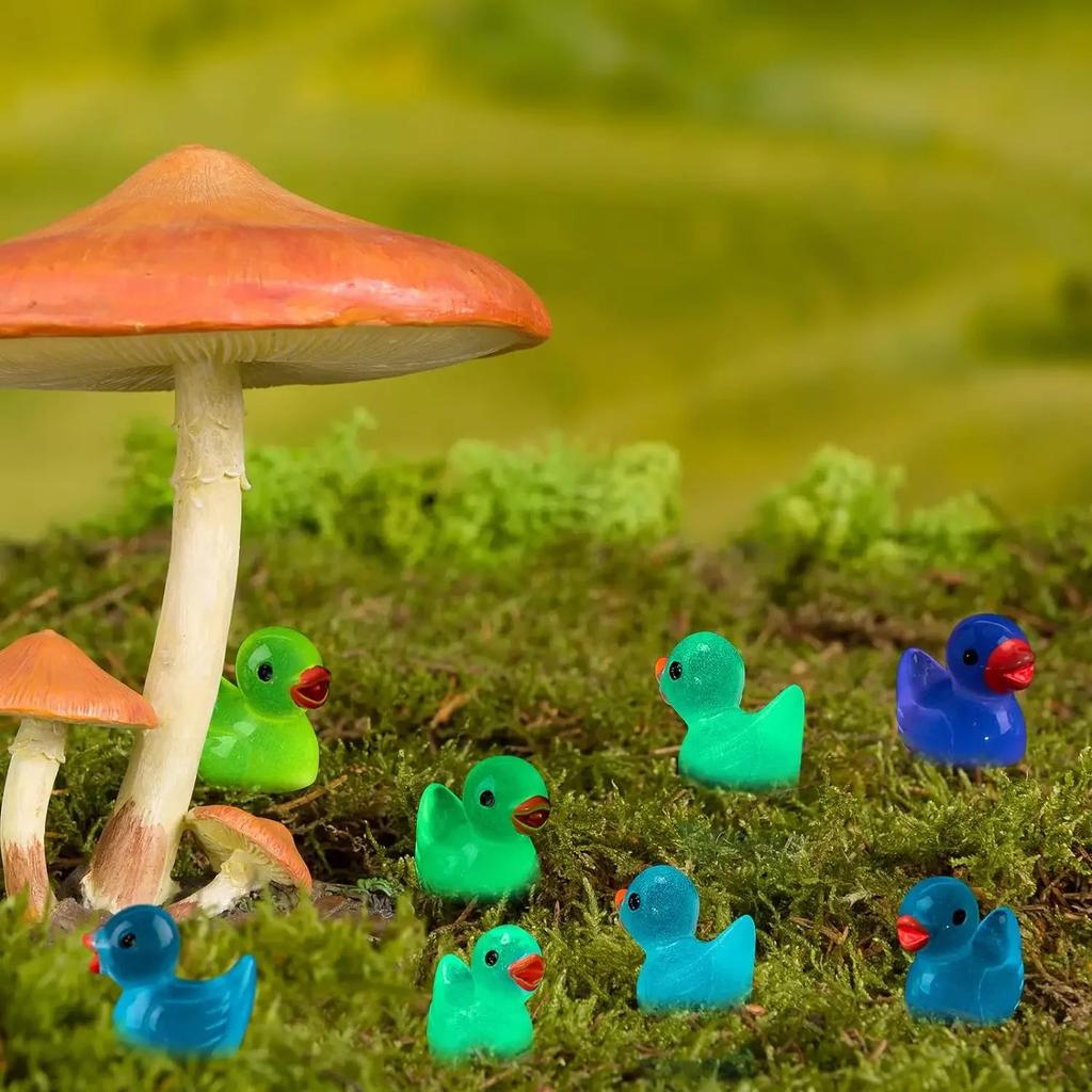 200/100Pcs Luminous Mini Ducks Moss Microlandscape Miniature Duck Figurines Fairy Garden Accessories Home Decor Glow In The Dark