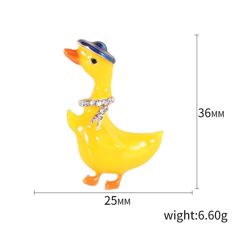 Fashion Cute Dripping Duck Brooch Alloy Yellow Animal Pin Simple Clothing Accessories Pendant Dual-use Fashion Accessories