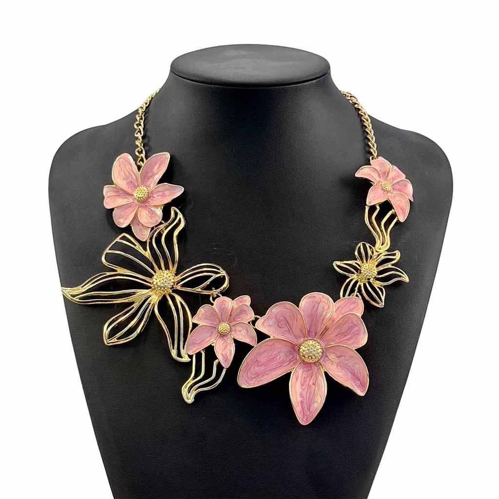 N11118 Personality Trend Enamel Drip Glaze Flower Pendant Necklace Internet celebrity ins Wind Hollow Petal Necklace