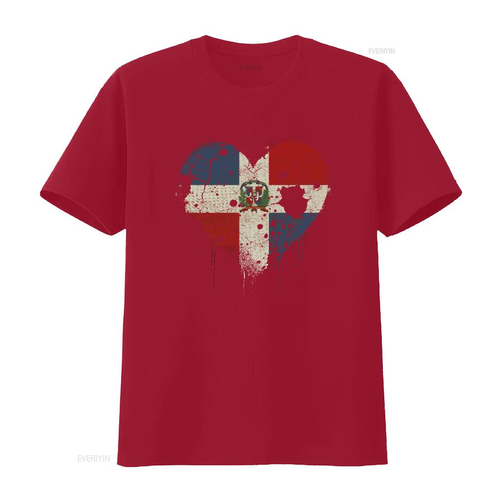 Love Dominican Republic Flag Heart Shaped Distressed Design 100 Cotton Unisexs T Shirt Vintage Unisex Stylish Slightly