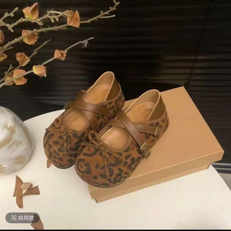 

Versatile platform women s shoes autumn new two wear white design bow bag head drag 40