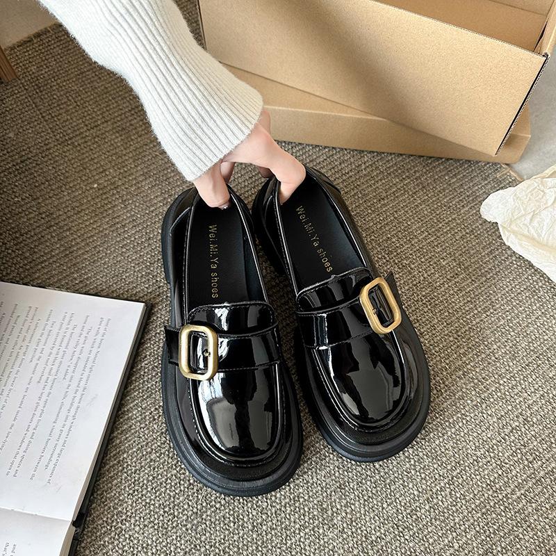 

Кожаные туфли женские в британском стиле на платформе ретро-лоферы jk пряжка японские 2025 маленькие с одной педалью новые осенние туфли одинарные 35