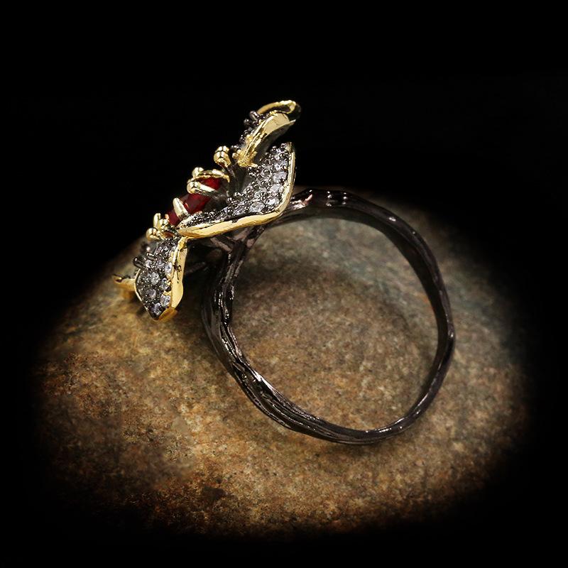 Diamond Iris Two-color Ring European and American Blue Topaz Flower Engagement Cocktail Ring