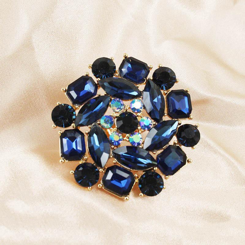 European & American Retro Style Rhinestone Flower Ring - Women's Large Size, Open Design