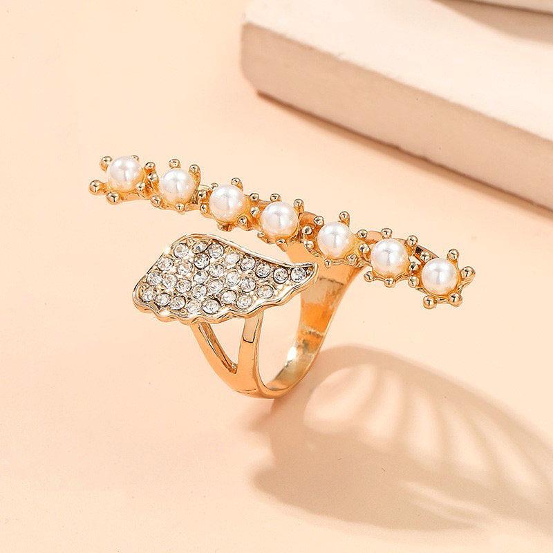 Elegant Geometric Pearl Ring for Women - Japanese & Korean Style, Light Luxury Design, Simple Alloy Hand Jewelry