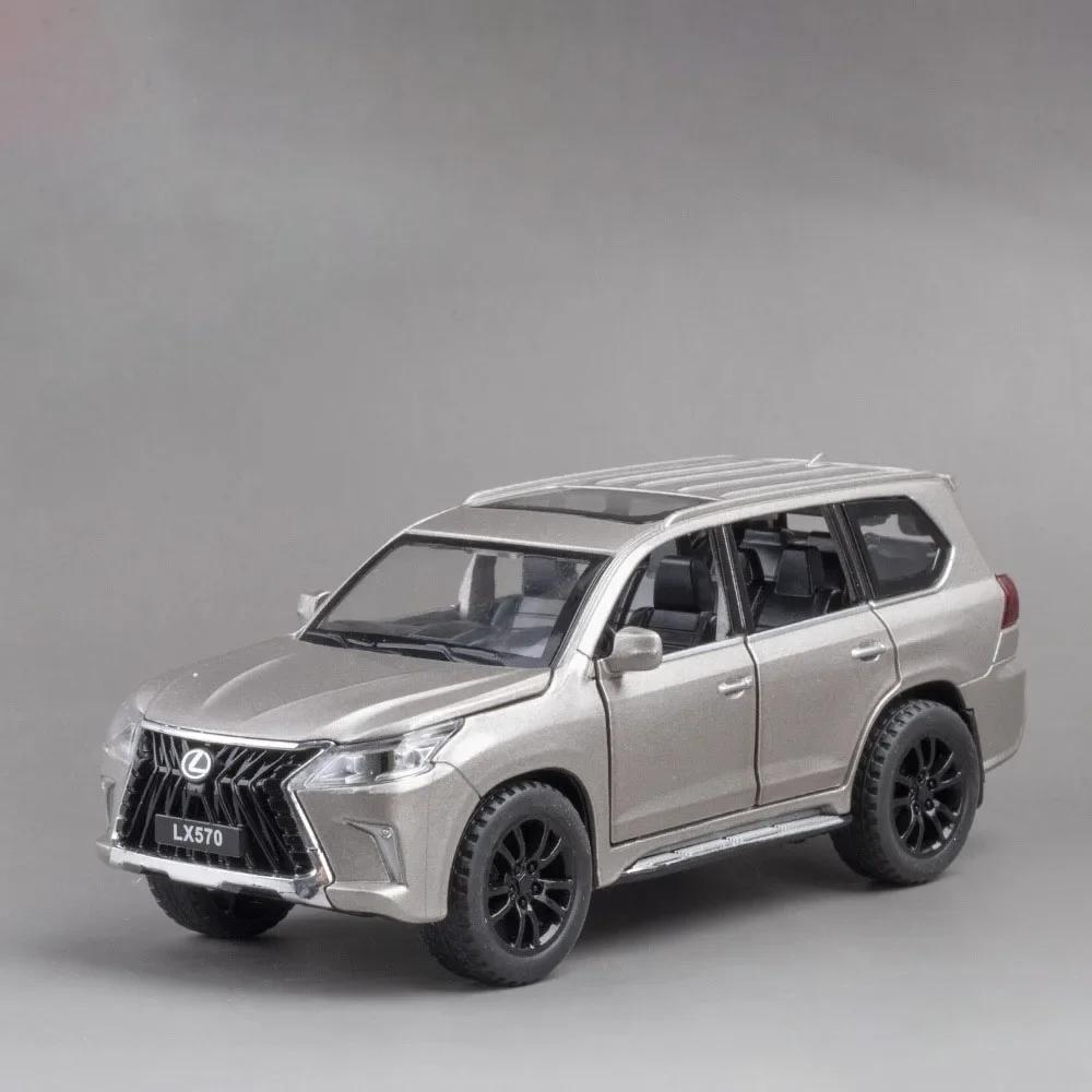 

1:32 Scale LX570 Car Model Toy Alloy Diecast Doors Opened Sound Light Pull Back SUV Off-road Vehicles Christmas Gifts for Kids серебряный