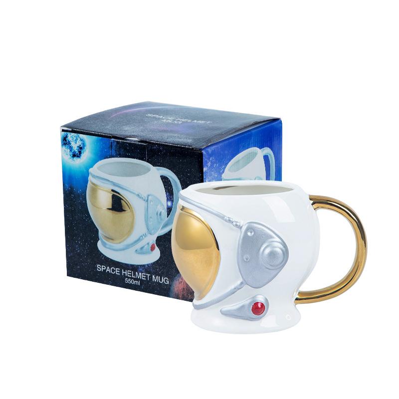 Creative 3D Astronaut Helmet Modeling Cup Aviation Cap Ceramic Mug Coffee Cup Large-capacity Home Decoration Water Cup 550ml