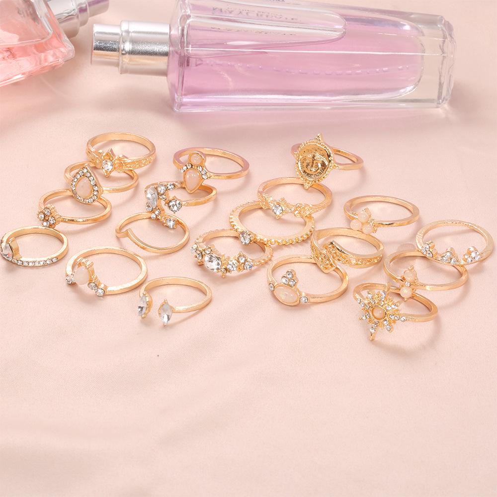Special For 19-Piece Set Of Diamond-Encrusted Joint Rings, Retro Hollow Star Water Drop Ring Set.