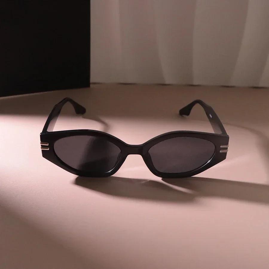 Classic Oval Sunglasses Women Men Fashion Vintage Sun Glasses Female Male Designer Casual Travel Shades