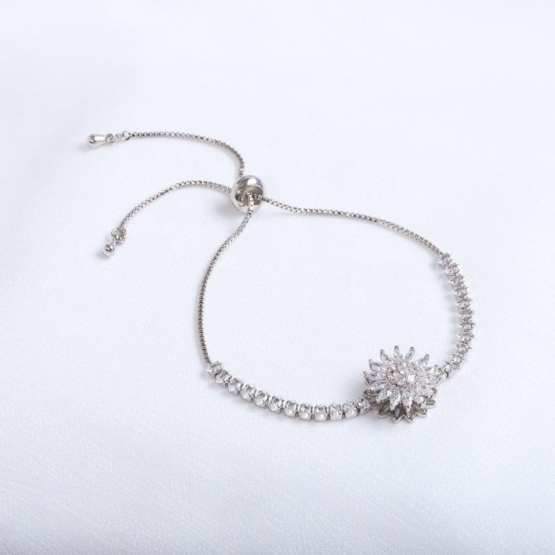 Necklace female, Japanese and Korean style sunflower with diamonds, sunflower ring, rotatable collarbone chain, jewelry
