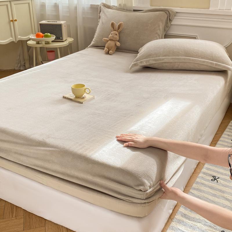 

2025 New Solid Color Milk Fleece Fitted Sheet - Winter Plus Velvet Mattress Protector Quilted Pillowcase (Single)