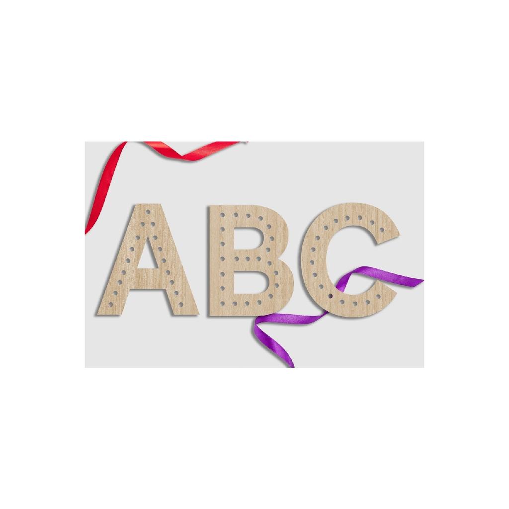 Montessori šněrovací hračka, písmena ABC řezaná laserem