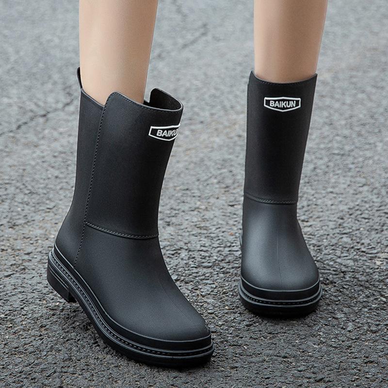 Waterproof rain boots medium tube velvet rain shoes women wear non-slip students warm rubber shoes wear-resistant work water shoes winter