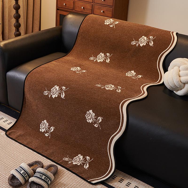 Fortschrittliches Spezialgeformtes Einteiliges Kombinations-Sofakissen  Neuer Vier-Jahreszeiten-Universal-Unregelmäßiger Sofa-Sitzkissenbezug