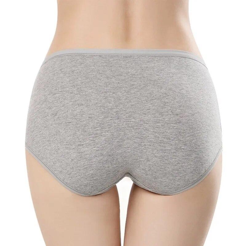 Women's Cotton Underwear Multi Color Women's Middle Waist Briefs Women's Cotton Underwear Medium Size Underwear