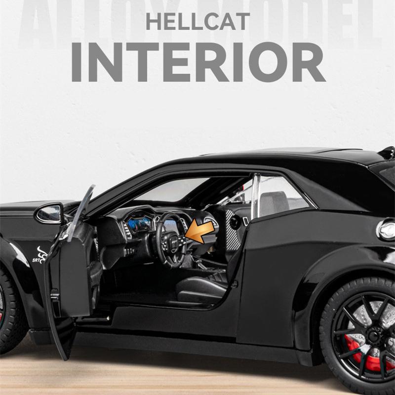 1/24 Dodge Challenger SRT Hellcat Model auta ze slitiny Diecast Kovový model sportovního vozu Vysoká simulace Zvukové světlo Dětská hračka Dárek