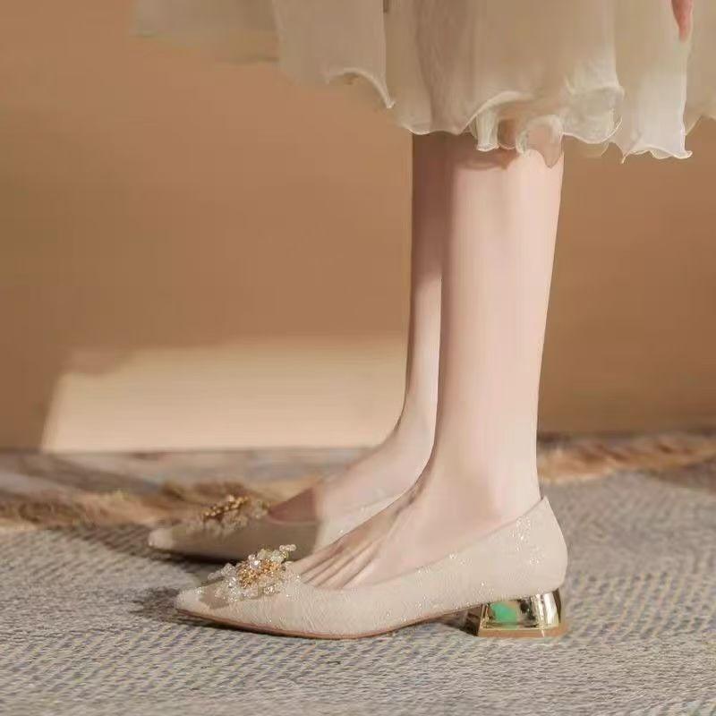 2025 spring and summer new champagne color can be worn daily without tiring feet single shoes women's fashion pearl wedding shoes two wear single sh