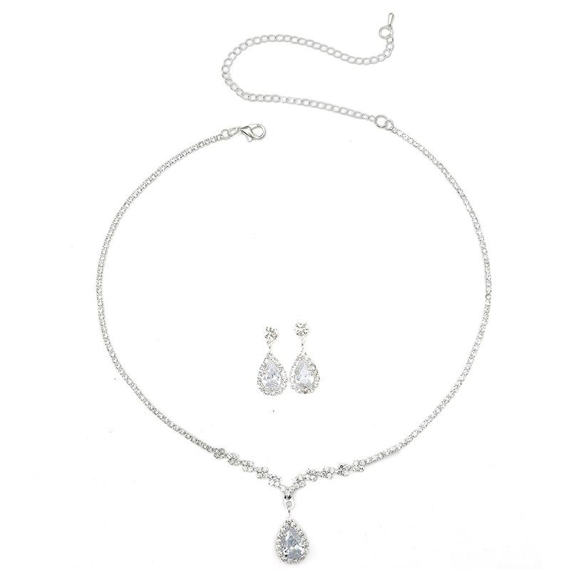 3-piece Fashion Jewelry Set Shiny Luxurious Evening Dress Accessories with Rhinestone Necklace and Earrings Suitable for Brides