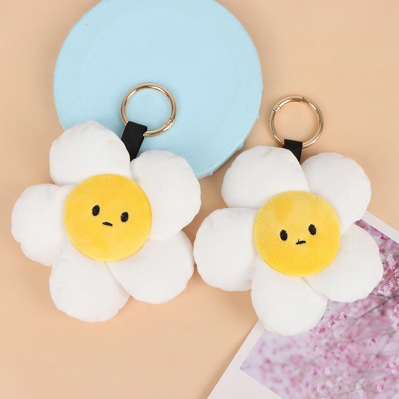 Cute Sunflower Plush Keychain Doll For Decorating And Hanging, White Color, 14cm/5.12in Height