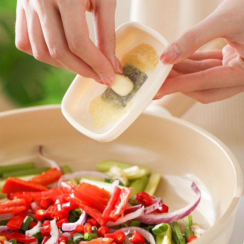 Manual Garlic, Ginger, Vegetable, and Spice Grinder, A Versatile Kitchen Tool That Is Easy To Clean, Durable, and Hygienic