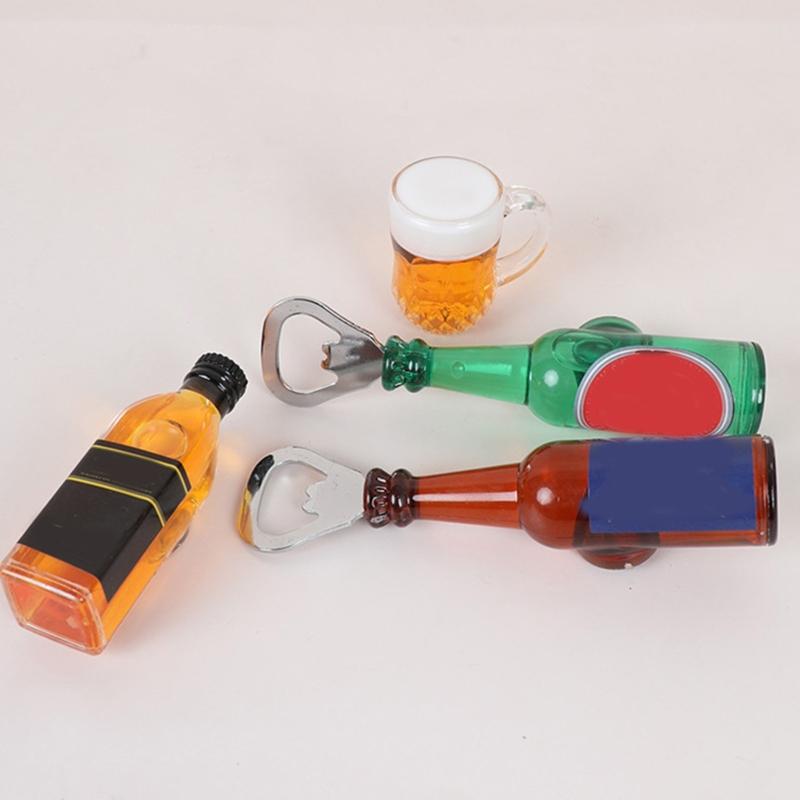 Kreative Flaschenöffner Bier Whiskey Korkenzieher Magnetische Kühlschrankaufkleber Dekorationen PP-Material für Zuhause Küche To