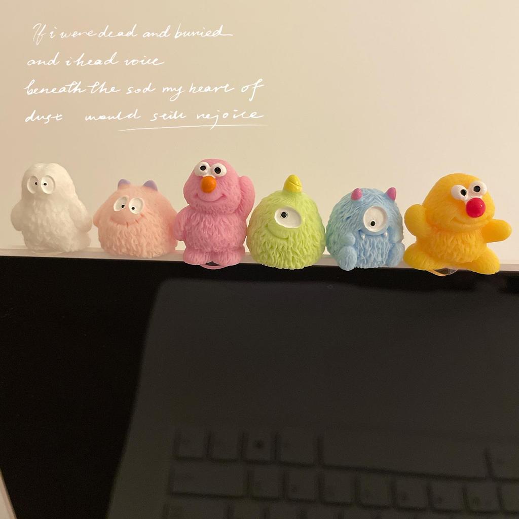 Cute Mini Computer Ornament: Small Screen Office Desk Decoration for Stress Relief & Gift