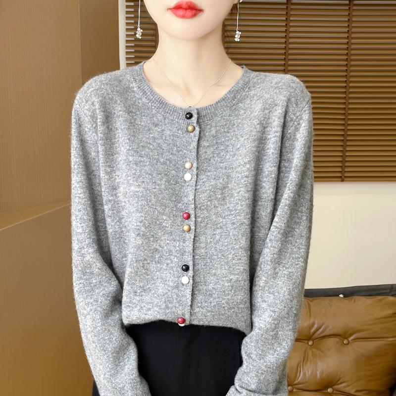 Women's Korean Style Long Sleeve Knit Cardigan - Round Neck, Fashionable Button-Up Sweater with Stylish Design and Vibrant Colors.