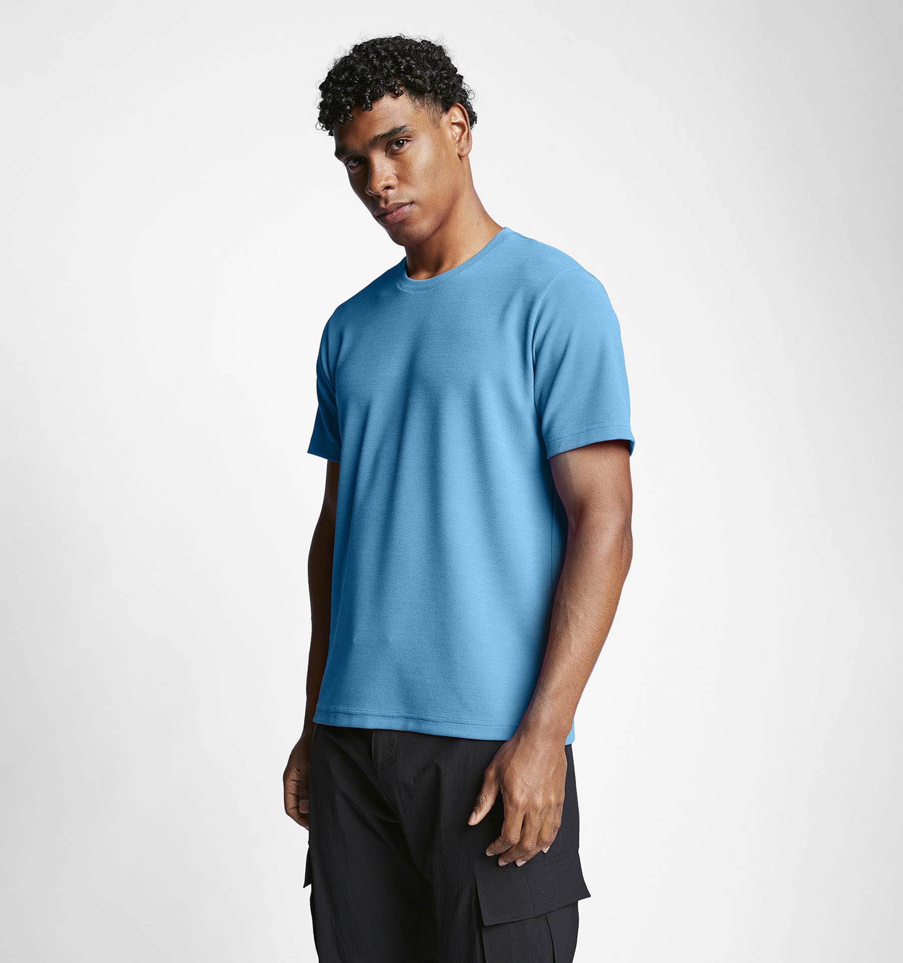 

Men s Outdoor Short Sleeve T-Shirt 23Y-1063 L синій