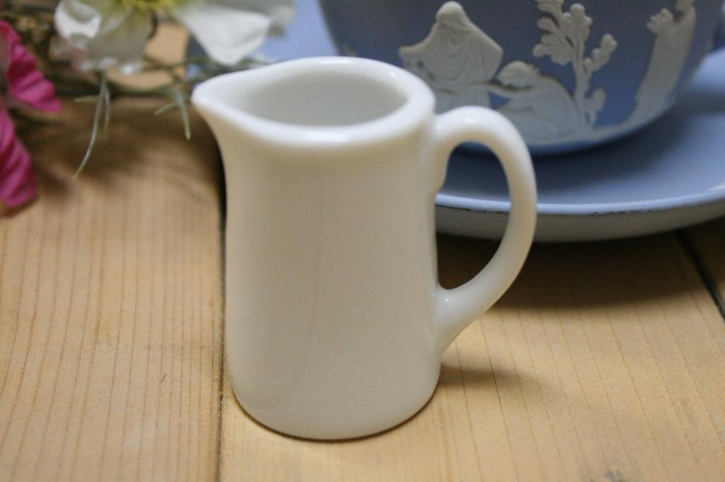Set of 10 Mino Ware Ceramic Milk Pitchers (Serves 2 People) - Pure White, Commercial Grade. Available On ACS WEB SHOP.