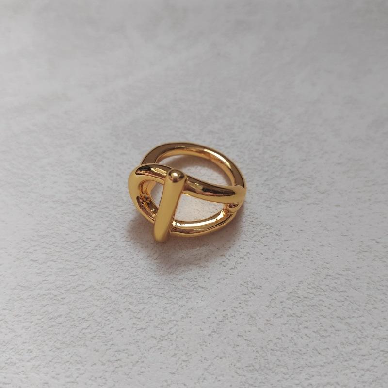 2026 New European Style Popular Niche Design Horseshoe Buckle Ring, Suitable for Couple Jewelry Gifts