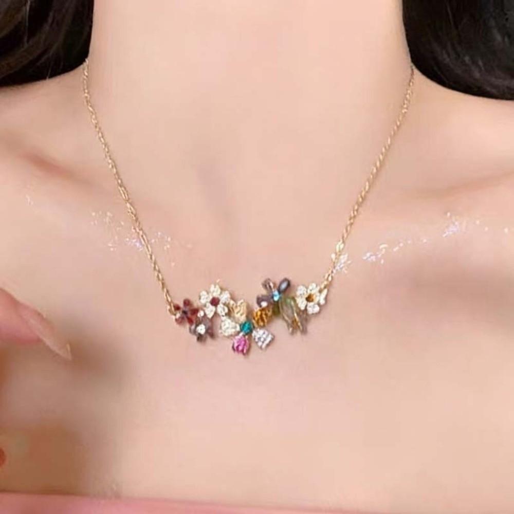 Colored Zircon Zircon Flower Necklace Geometry Design Shiny Appearance Premium Jewelry Full Diamond Luxury Jewelry Gift