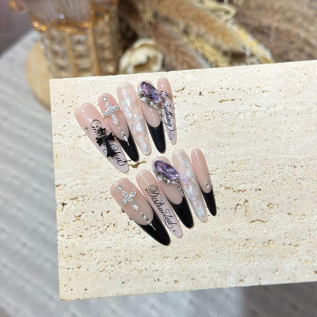 Handmade Press On Nail French Sparkling Nude Hand-painted 3D Glowing Pearl Purple Diamond Long Stiletto Fake Nail Patch Artificial Nail Reusable