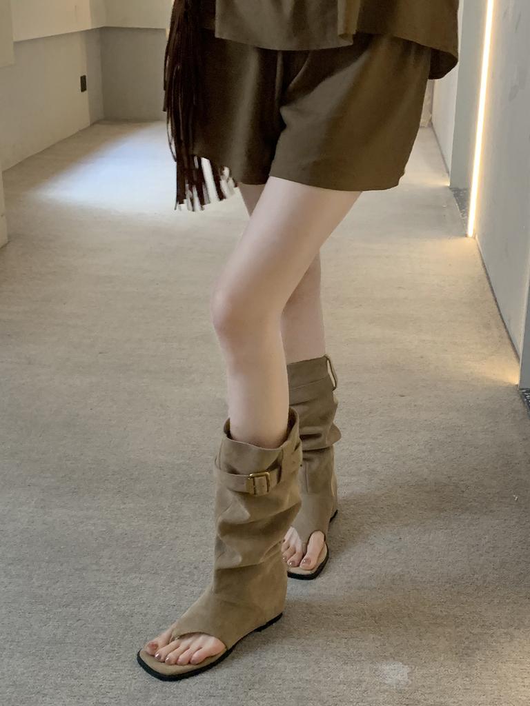 Spot Second Hair! Grape Mother Same Shoes Fashionable Spice Girls Wind Open Toes Thin Pile Medium Boots Toe Cold Boots Women