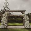 White Horn Artificial Floral Art Wedding Arch for Photography & DIY Decorations