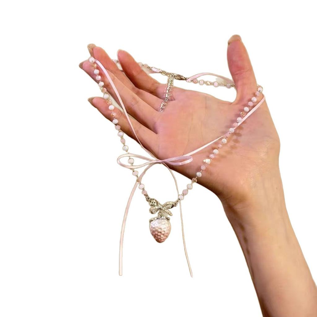 Fashion sweet pink strawberry bow necklace light luxury retro girlish temperament stacked neck chain collarbone chain